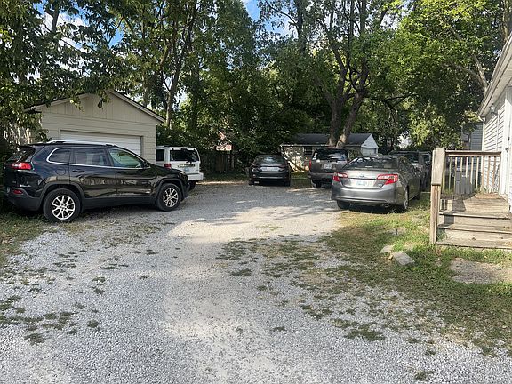 Offstreet Parking! 1 car garage