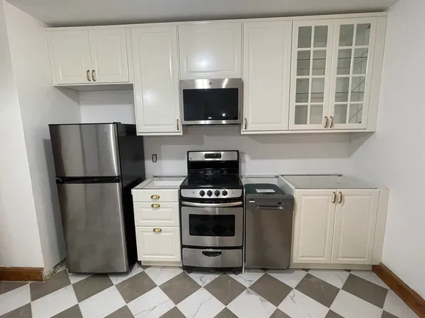 89 Prince St #2F, Boston, MA 02113