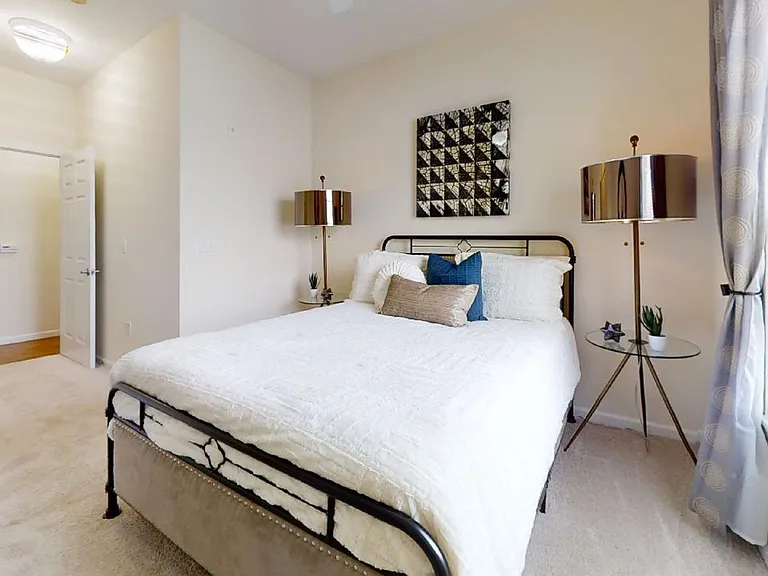 Windsor West | Specials Available — Photo 65