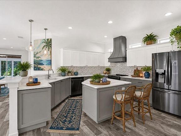 4th image of 21054 DIAMONTE DR
