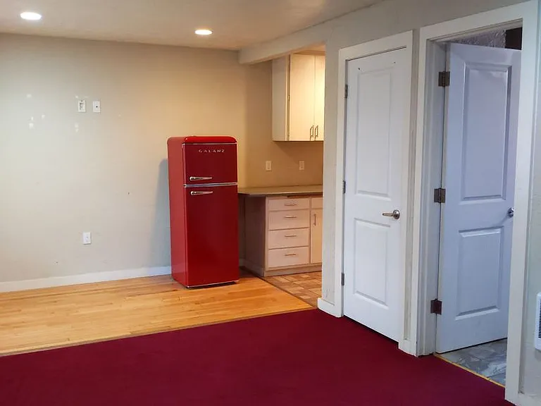 23475 Highway 99 E — Photo 10