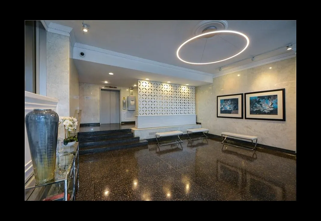 2 bed, 840 sqft, $2,000 — Photo 1