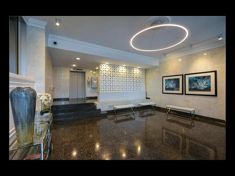 3060 Pharr Court North NW #803 — Photo 1