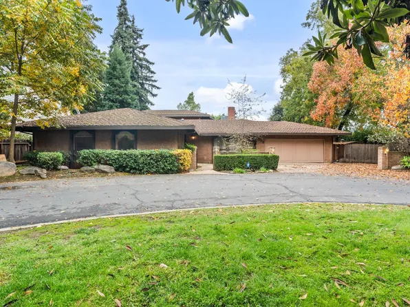 950 E South Bear Creek Dr, Merced, CA 95340