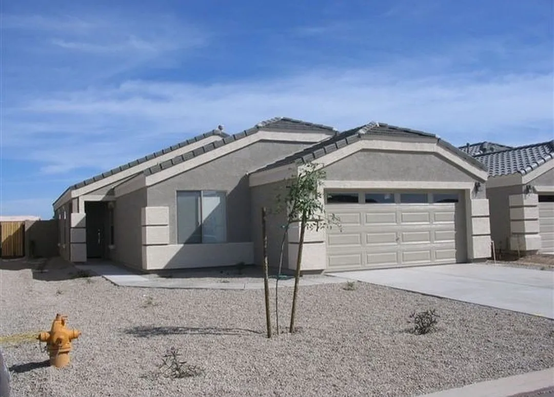 4 bed, 1700 sqft, $3,500 — Photo 1