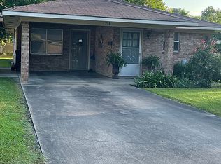 219 E Pine St, Ville Platte, LA 70586
