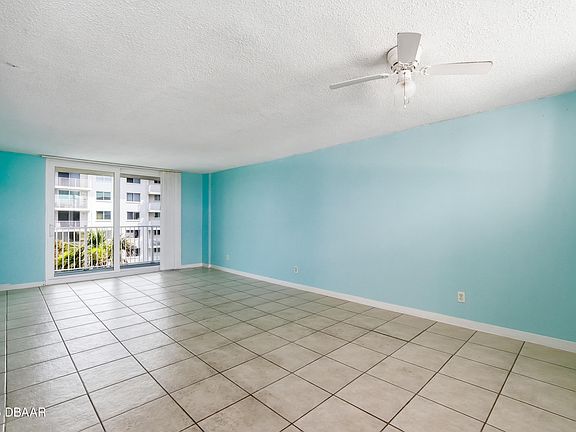 3rd image of 2727 N Atlantic Ave #4030
