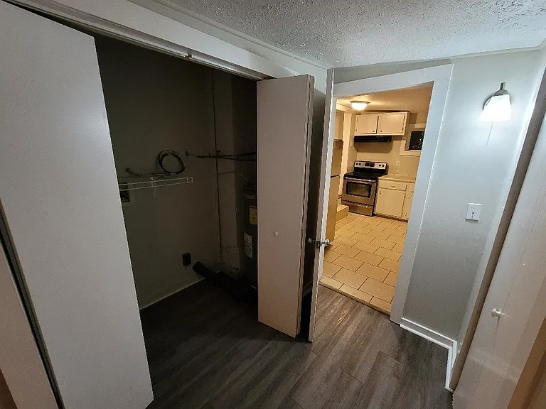 657 James Ave — Photo 6