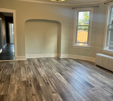 3rd image of 936 Marengo Ave #1