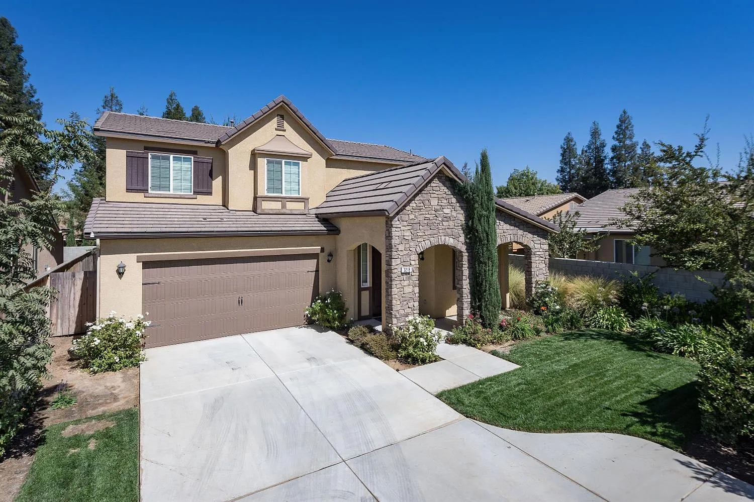 3218 W Anthem Dr photo 1