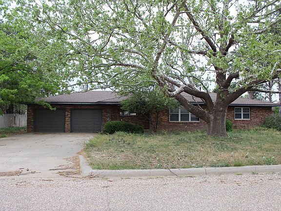 2nd image of 200 Loretta St