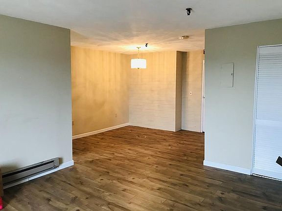 4th image of 115 W Squantum St APT 1207