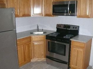 659 N 63rd St #2F, Philadelphia, PA 19151