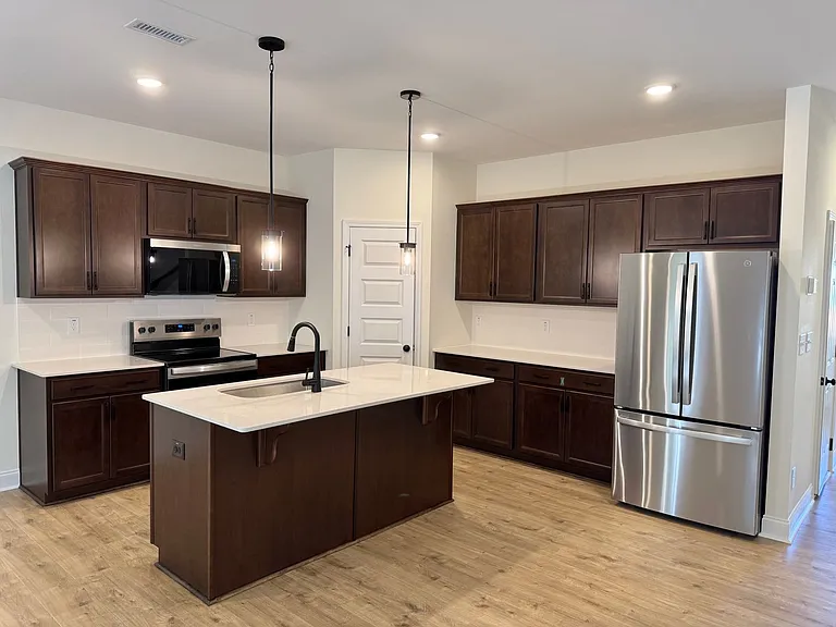 27 Calluna Dr — Photo 2