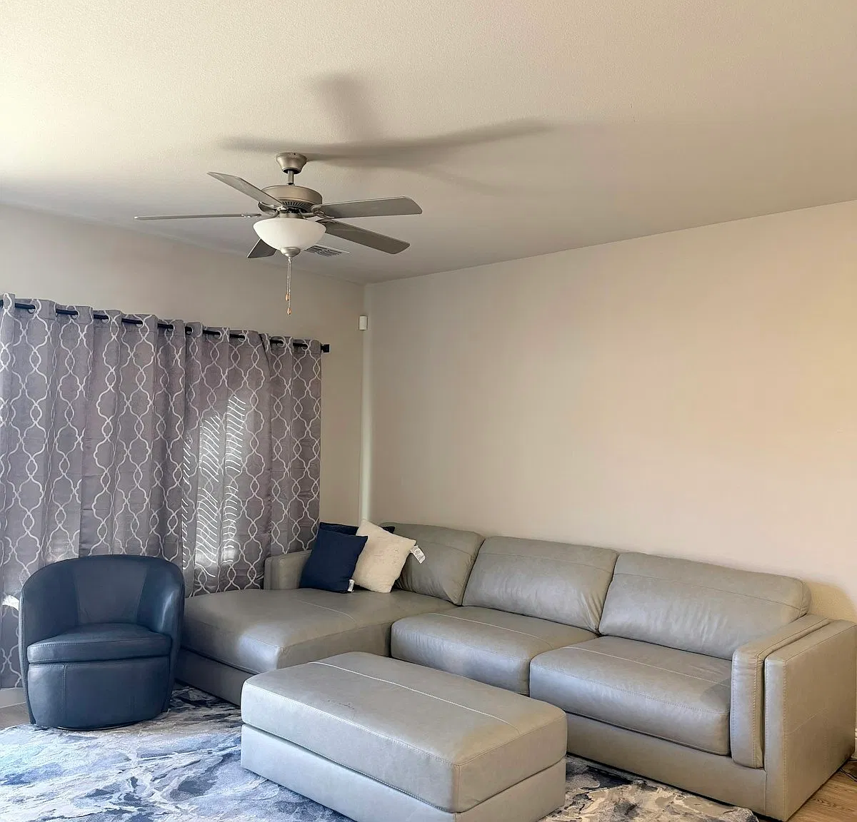 517 Ezra Ln — Photo 4