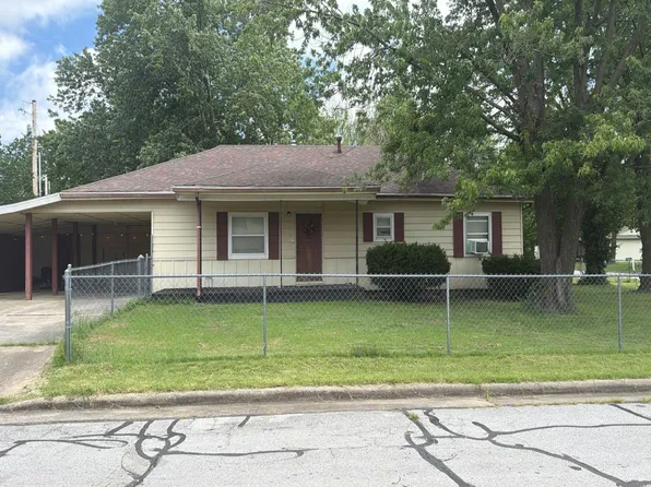 1524 S McKinley Ave, Joplin, MO 64801