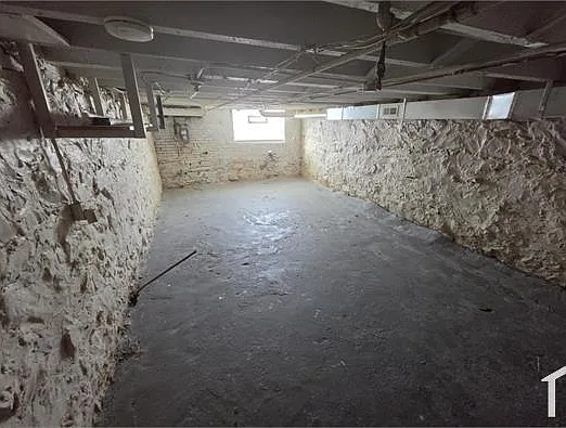 2223 W Fayette St — Photo 14