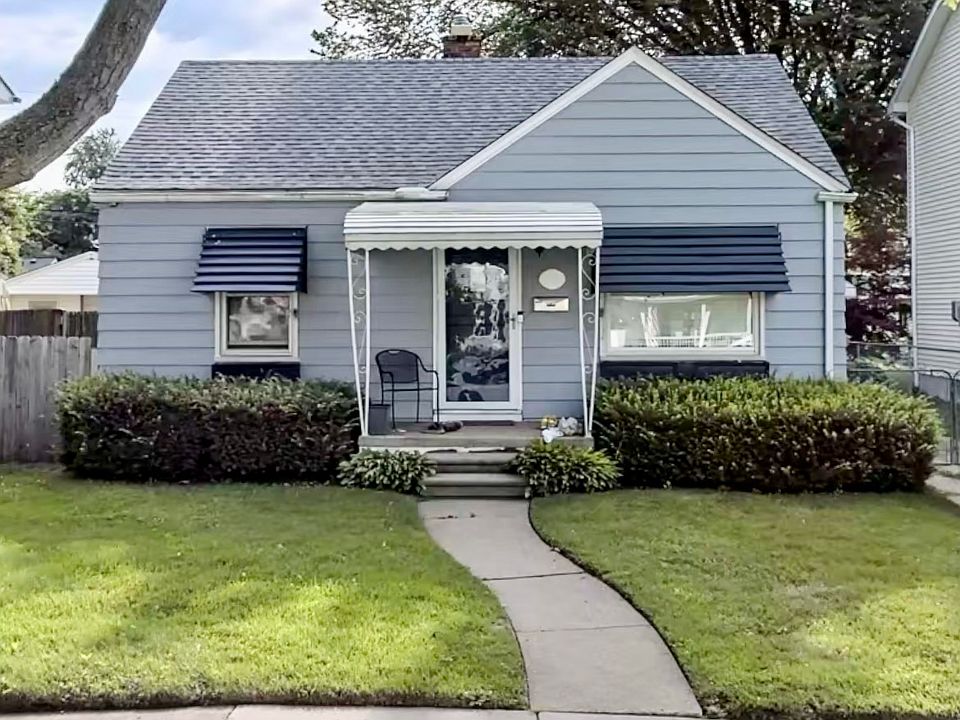 1st image of 1319 McLean Ave