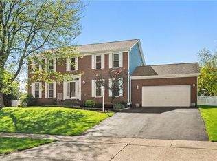 121 Tiffany Ridge Dr, Coraopolis, PA 15108