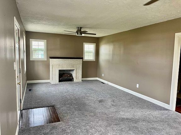 3rd image of 3115 Brandon Rd