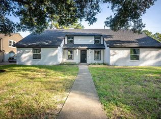5119 Green Springs Dr, Houston, TX 77066