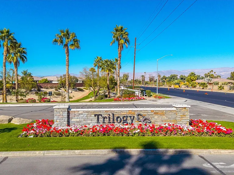 51535 N Two Palms Way — Photo 41