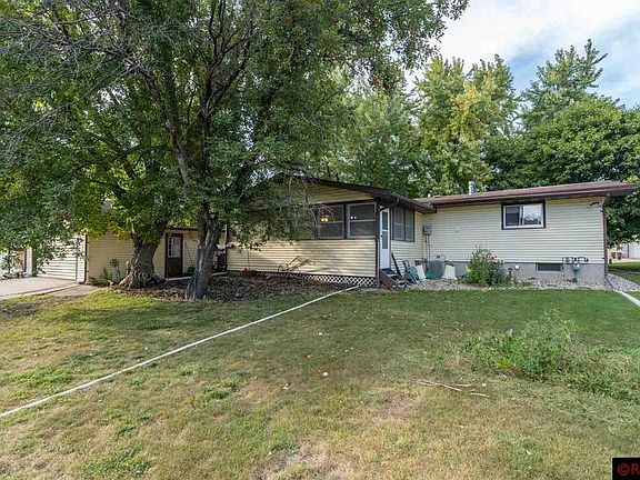 2nd image of 513 Westwood Cir