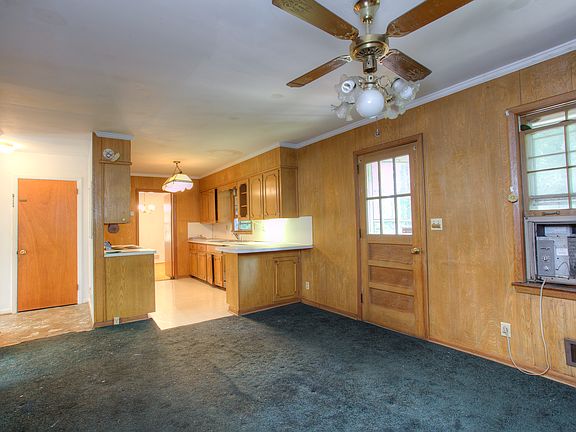 2nd image of 586 Milligan Dr