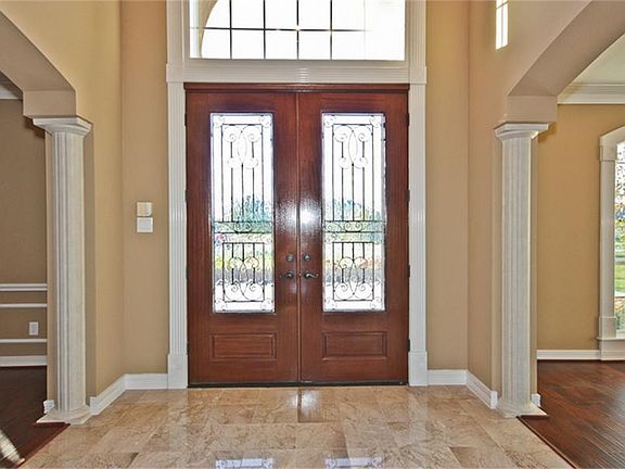 2nd image of 7311 Savannah Glen Ln