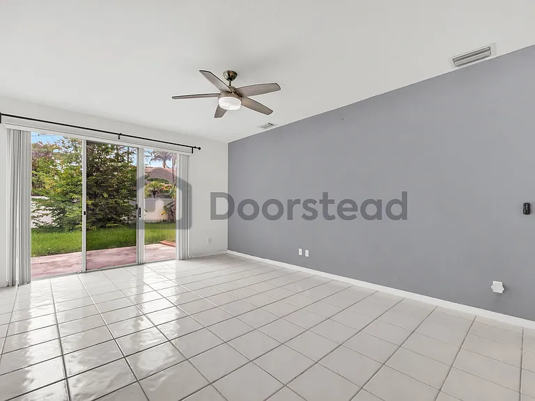1120 NW 179th Ave — Photo 14