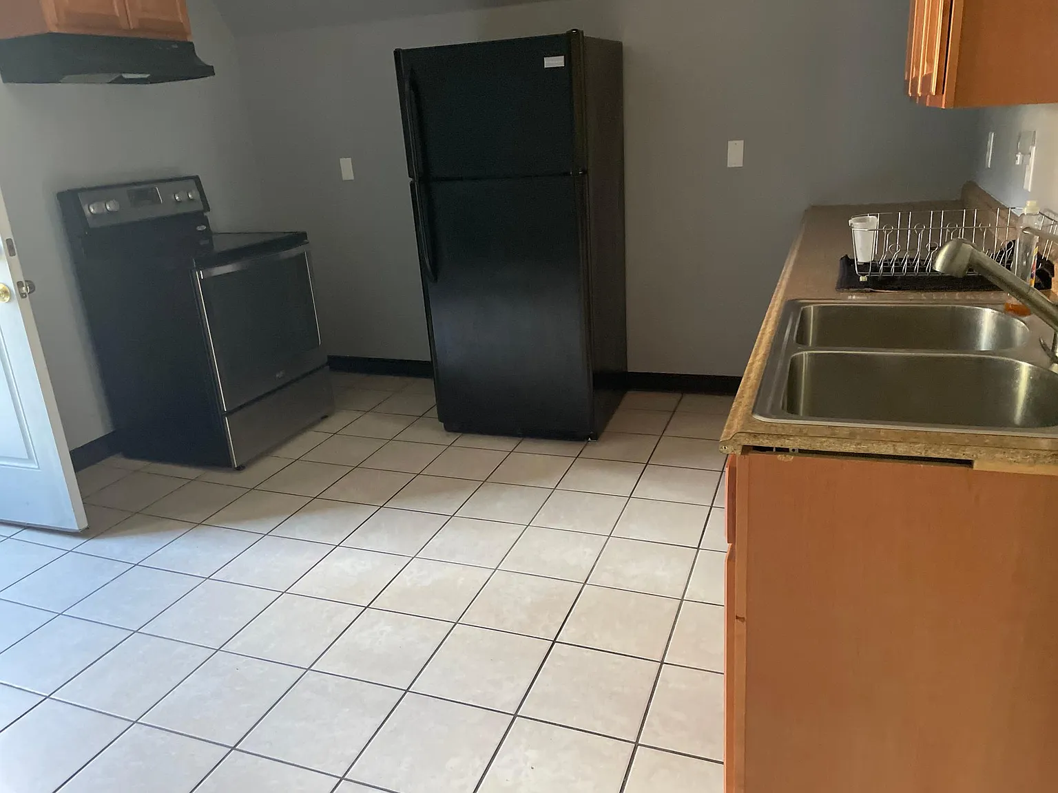 739 Hill Ave — Photo 4