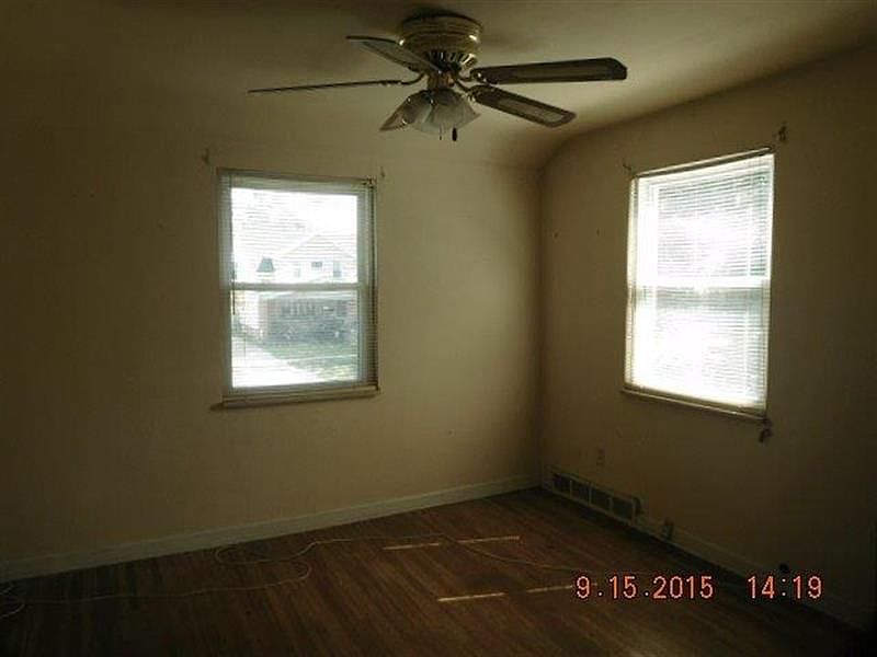 2nd image of 2919 Algonquin Pkwy