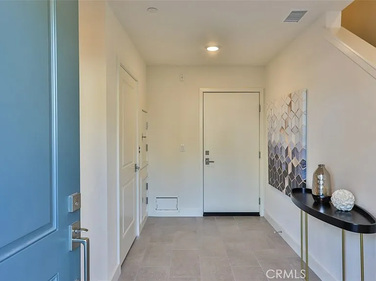 2869 Doheny Way — Photo 46