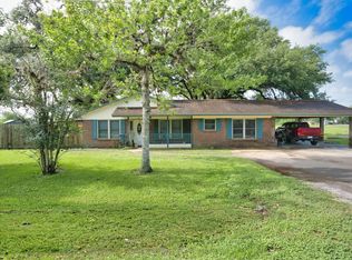402 E Smith St, Brazoria, TX 77422