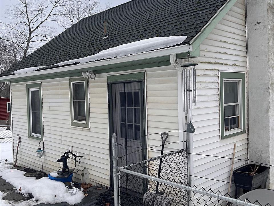 1st image of 206 Lakeview Road