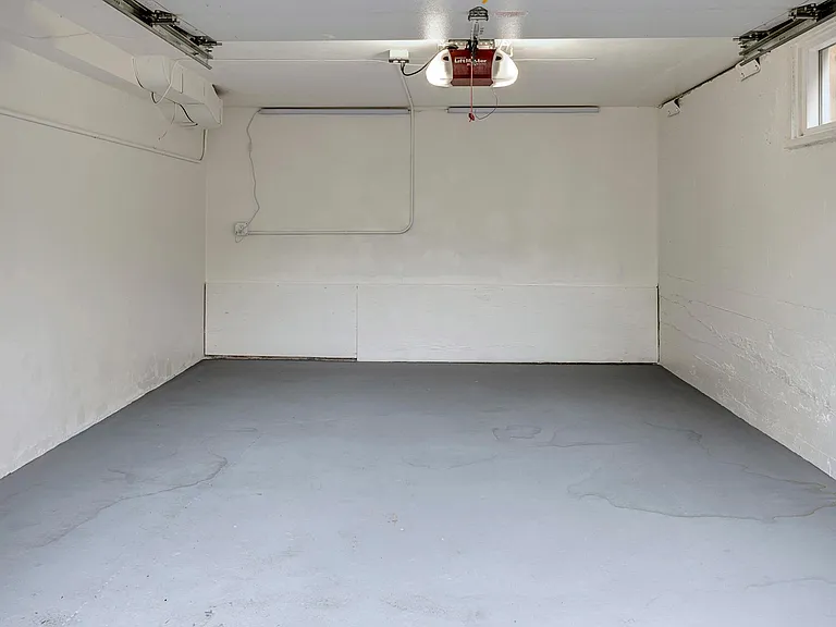 808 W Armour St — Photo 45