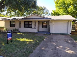 1830 Proctor Dr, Grand Prairie, TX 75051