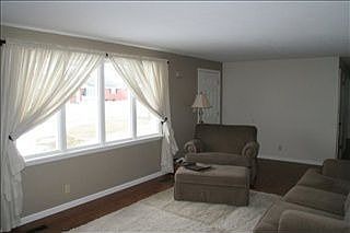 2nd image of 232 Earl St