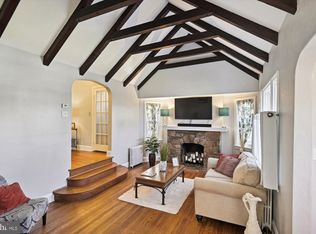 14 Locust Dr, Catonsville, MD 21228