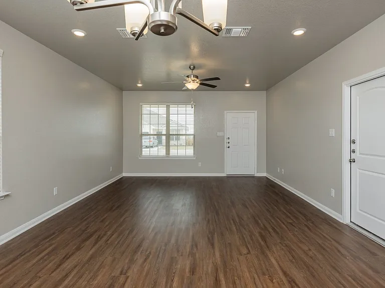 1515 Case Rd — Photo 12
