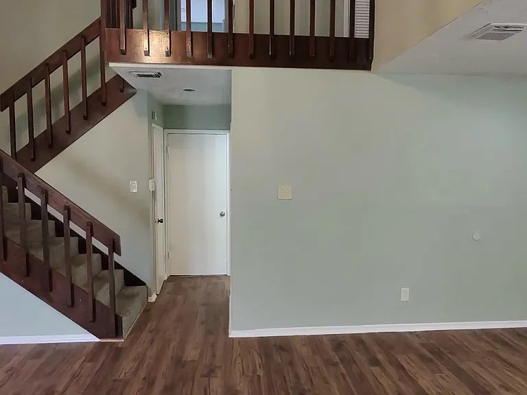 12402 Atlaw Dr — Photo 2