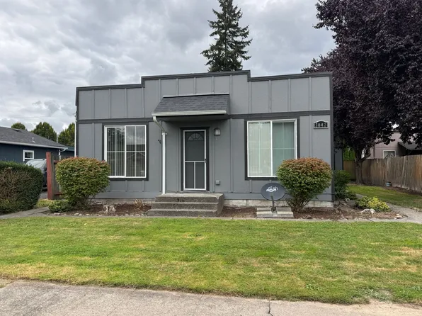 3042 Dover St.-Apartment - Multi - Family, 3042 Dover St APT 1, Longview, WA 98632