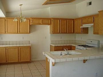 4th image of 425 Cupello Dr