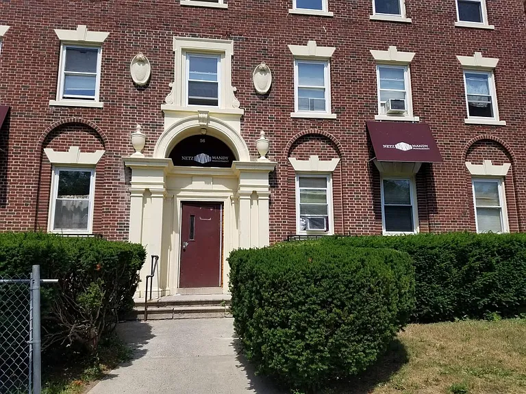 56 Norton St — Photo 11