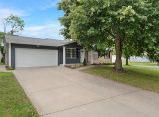 11 Novella Dr, Saint Peters, MO