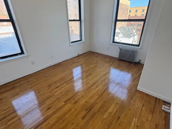 (undisclosed Address), Bronx, NY 10452