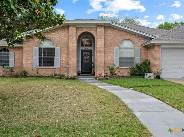 106 La Salle Blvd, Pt Lavaca, TX 77979