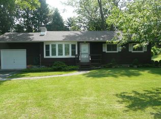 15 Patricia Rd, Poughkeepsie, NY 12603