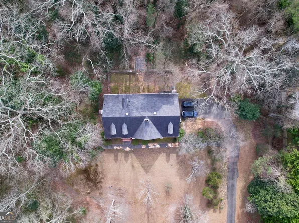 700 Heards Ferry Rd, Atlanta, GA 30328
