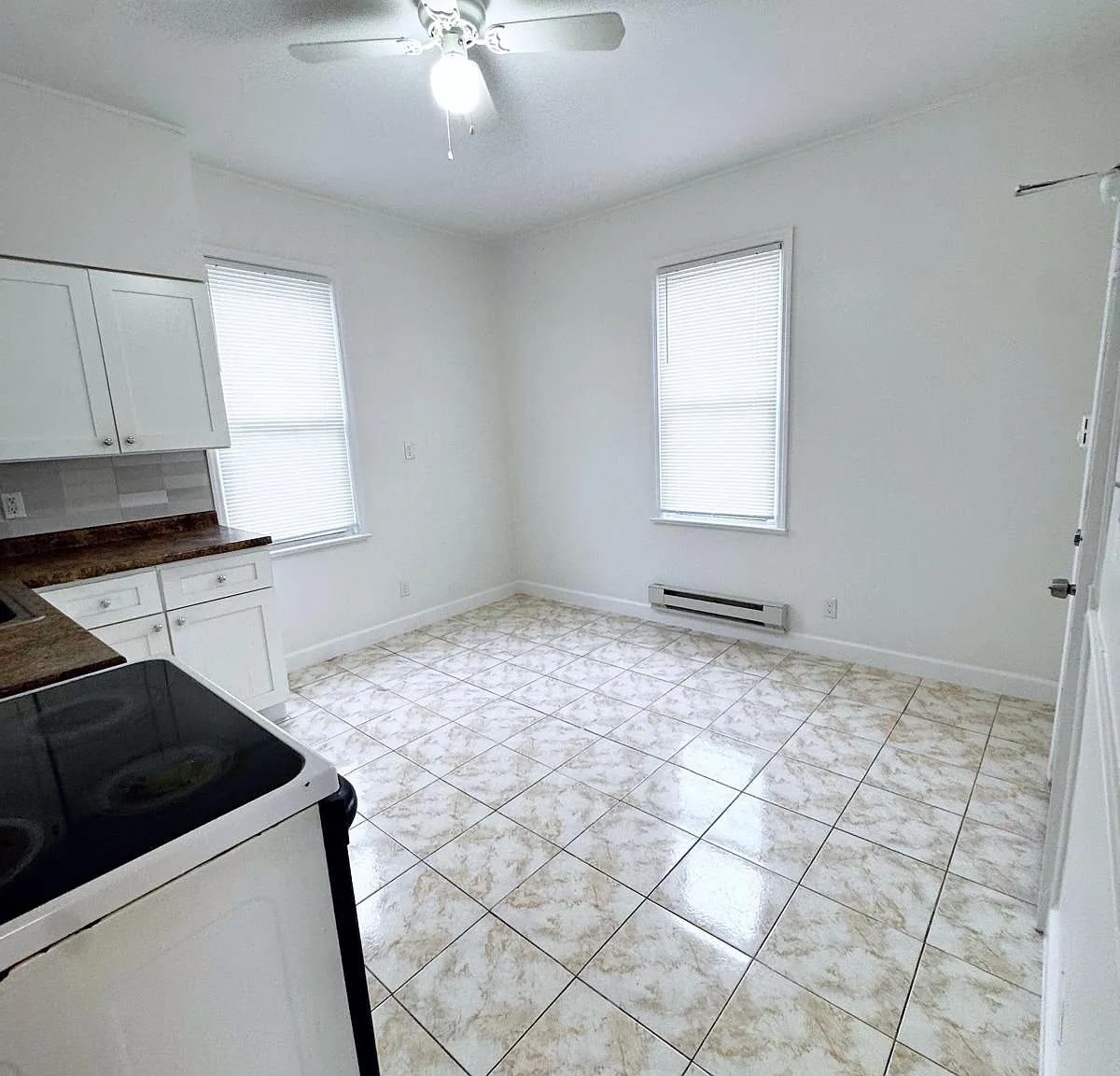 129 Willet St — Photo 2